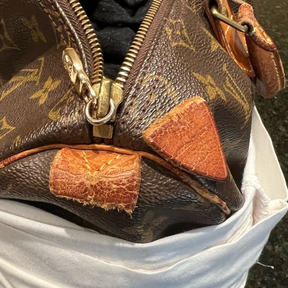 Louis Vuitton Authentic Speedy Monogram EUC - Picture 17 of 17